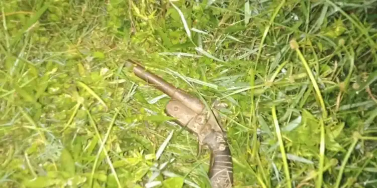 सशस्त्र प्रहरीद्वारा कटुवा पेस्तोल र गोली बरामद