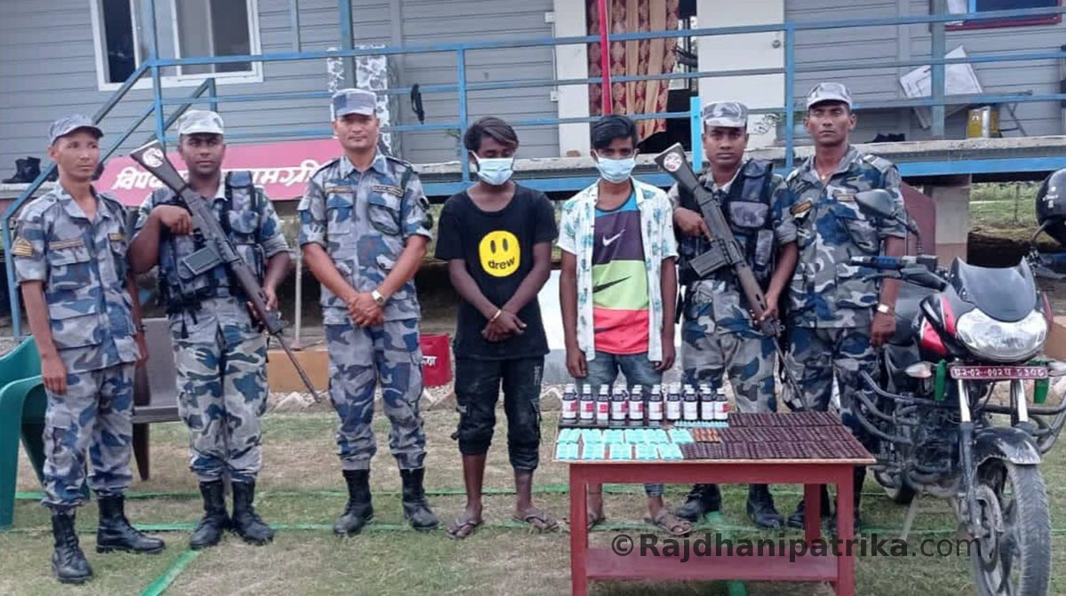 नेपाल–भारत सीमाको धनुषाबाट लागू औषधसहित दुईजना पक्राउ