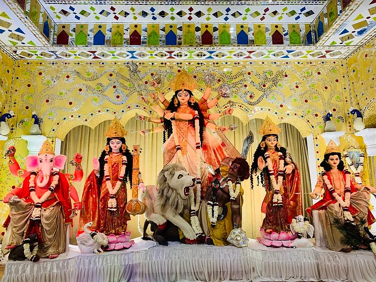 आज दसैंको तेस्रो दिन चन्द्रघण्टा देवीको पूजा आराधना गरिँदै