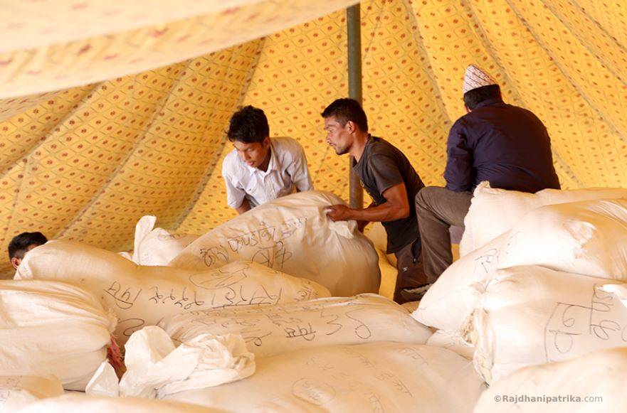 मनाङ र मुस्ताङबाहेकका सबै जिल्लामा समानुपातिकतर्फको मतपत्र ढुवानी सम्पन्न